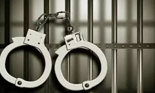 സ്ത്രീധന ബാക്കി നല്‍കിയില്ല;ഭര്‍ത്താവും ഭര്‍തൃപിതാവും ചേര്‍ന്ന് ഏഴു മാസം ഗര്‍ഭിണിയായ യുവതിയെ കൊലപ്പെടുത്തി: മുപ്പതുകാരിയെ കൊലപ്പെടുത്തിയത് കഴുത്തില്‍ കയറിട്ട് മുറുക്കി: ശരീരത്തില്‍ നിരവധി മുറിവുകള്‍