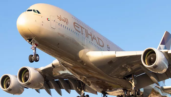 എല്ലാം മറന്ന് പൈലറ്റുമാർ വീണ്ടും ദൗത്യത്തിലേക്ക്; അബുദാബിയിൽ നിന്ന് 40,000 അടി ഉയരം താണ്ടാൻ ഇത്തിഹാദ് എയർവെയ്സ്; പുതുക്കിയ വിമാന ഷെഡ്യൂൾ പുറത്തിറക്കി എല്ലാം മറന്ന് പൈലറ്റുമാർ വീണ്ടും ദൗത്യത്തിലേക്ക്; അബുദാബിയിൽ നിന്ന് 40,000 അടി ഉയരം താണ്ടാൻ ഇത്തിഹാദ് എയർവെയ്സ്; പുതുക്കിയ വിമാന ഷെഡ്യൂൾ പുറത്തിറക്കി