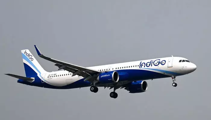 പശ്ചിമേഷ്യ സംഘര്ഷം; എത്യോപ്യ-എറിത്രിയ അതിര്ത്തിക്ക് സമീപം എത്തിയശേഷം മടങ്ങി; ഡല്ഹിയില് നിന്ന് മാഞ്ചസ്റ്ററിലേക്ക് പുറപ്പെട്ട ഇന്ഡിഗോ വിമാനം തിരിച്ചിറക്കി പശ്ചിമേഷ്യ സംഘര്ഷം; എത്യോപ്യ-എറിത്രിയ അതിര്ത്തിക്ക് സമീപം എത്തിയശേഷം മടങ്ങി; ഡല്ഹിയില് നിന്ന് മാഞ്ചസ്റ്ററിലേക്ക് പുറപ്പെട്ട ഇന്ഡിഗോ വിമാനം തിരിച്ചിറക്കി