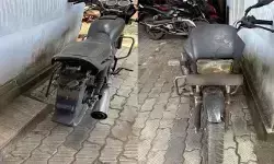 ബൈക്ക് മോഷ്ടിച്ച് രൂപമാറ്റം വരുത്തി 10,000 രൂപയ്ക്ക് വില്ക്കും; പ്രായപൂര്ത്തിയാകാത്ത വിദ്യാര്ഥികള് പിടിയില് ബൈക്ക് മോഷ്ടിച്ച് രൂപമാറ്റം വരുത്തി 10,000 രൂപയ്ക്ക് വില്ക്കും; പ്രായപൂര്ത്തിയാകാത്ത വിദ്യാര്ഥികള് പിടിയില്