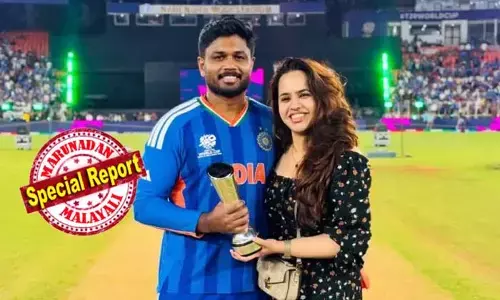 സഞ്ജു സാംസണിന്റെ വിജയത്തില്‍ ആവേശം പങ്കുവെച്ച് ഭാര്യ ചാരുലത രമേഷ്; പ്ലെയര്‍ ഓഫ് ദി ടൂര്‍ണമെന്റ് ട്രോഫി ഭാര്യയ്ക്ക് സമ്മാനിച്ചു സഞ്ജു; ഇന്ത്യന്‍ ടീം അംഗങ്ങള്‍ക്കൊപ്പം മൈതാനത്ത് വിജയാഘോഷത്തില്‍ ചാരുലതയും; സഞ്ജു ഇന്നുവരെ സെല്‍ഫിഷായിട്ടില്ല, കളിച്ചതെല്ലാം ടീമിന് വേണ്ടിയെന്ന് പിതാവ് സാംസണും; ലോകകപ്പ് വിജയം ആഘോഷിച്ചു സാംസണ്‍ കുടുംബം
