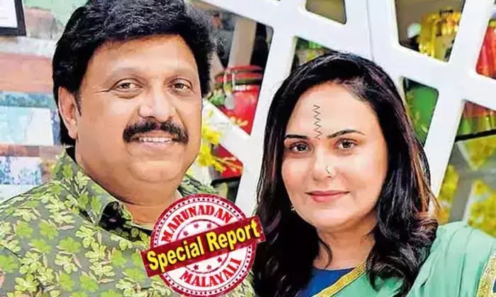 ഗണേഷ്കുമാറിനെ വാളകത്തെ വീട്ടില് മോശം സാഹചര്യത്തില് കണ്ടു, ഫോട്ടോ കയ്യിലുണ്ട്; മന്ത്രിക്കൊപ്പം ഉണ്ടായിരുന്ന സ്ത്രീയെ അവര് കാറില് കയറ്റിവിട്ടു; ശ്രീലേഖയുടെ നിര്ദേശ പ്രകാരമാണ് പോലീസ് സഹായം തേടിയത്; ഫോണ് പിടിച്ചു വാങ്ങാന് ശ്രമിച്ചു, വീടിനു പുറത്തേക്ക് കടക്കാന് ശ്രമിക്കാതെ വാതില് അടച്ചു; ഗതാഗത മന്ത്രിക്കെതിരായ ആരോപണങ്ങള് സ്ഥിരീകരിച്ചു ഭാര്യ ബിന്ദു മേനോന് ഗണേഷ്കുമാറിനെ വാളകത്തെ വീട്ടില് മോശം സാഹചര്യത്തില് കണ്ടു, ഫോട്ടോ കയ്യിലുണ്ട്; മന്ത്രിക്കൊപ്പം ഉണ്ടായിരുന്ന സ്ത്രീയെ അവര് കാറില് കയറ്റിവിട്ടു; ശ്രീലേഖയുടെ നിര്ദേശ പ്രകാരമാണ് പോലീസ് സഹായം തേടിയത്; ഫോണ് പിടിച്ചു വാങ്ങാന് ശ്രമിച്ചു, വീടിനു പുറത്തേക്ക് കടക്കാന് ശ്രമിക്കാതെ വാതില് അടച്ചു; ഗതാഗത മന്ത്രിക്കെതിരായ ആരോപണങ്ങള് സ്ഥിരീകരിച്ചു ഭാര്യ ബിന്ദു മേനോന്