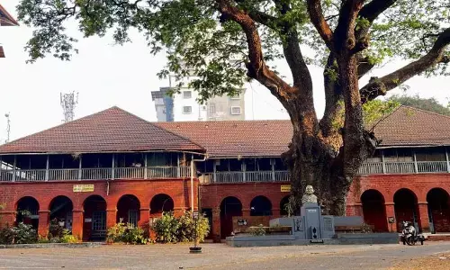 ജില്ലാ ജഡ്ജിയുടെ ഓഫീസ് ഇമെയിലിലേക്ക് വന്നത് വ്യാജ ബോംബ് ഭീഷണി സന്ദേശം; കോഴിക്കോട് ജില്ലാ കോടതിയില്‍ ആശങ്ക മാറി