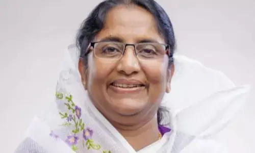 ഇടതു മുന്നണിയുടെ കാലത്ത് സ്ത്രീസുരക്ഷ ജലരേഖ; സിപിഎം വനിത മന്ത്രിമാര്‍ കൊടിയുടെ നിറം നോക്കി നിലപാട് പറയുന്നവരാണെന്ന് കോണ്‍ഗ്രസ് നേതാവ് ഷാനിമോള്‍ ഉസ്മാന്‍