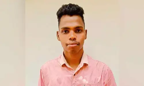 പാലക്കാട് ജനവാസ മേഖലയില്‍ ഇറങ്ങിയ ആനയെ തുരുത്തുന്നതിനിടെ ആക്രമണം; ഫോറസ്റ്റ് വാച്ചര്‍ക്ക് ദാരുണാന്ത്യം