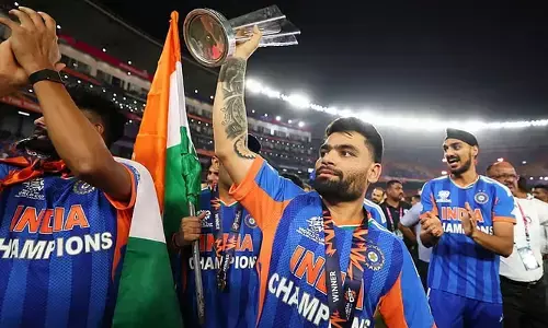 ആ സ്വപ്നം സഫലമായി, അത് കാണാന്‍ അച്ഛന്‍ ഇല്ലാതെ പോയി; കടമയാണ് ഏറ്റവും പ്രധാനമെന്ന് അച്ഛന്‍ എപ്പോഴും എന്നെ പഠിപ്പിച്ചിരുന്നു;  നിങ്ങള്‍ എന്റെ കൂടെ ഉണ്ടായിരുന്നെങ്കില്‍ എന്ന് ഞാന്‍ ആഗ്രഹിച്ചുപോകുന്നു;  ലോകകപ്പ് നേട്ടത്തിന് പിന്നാലെ വൈകാരിക കുറിപ്പുമായി റിങ്കു സിംഗ്