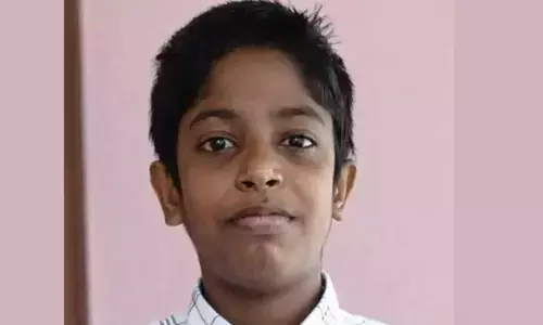 പ്ലസ് വണ്‍ വിദ്യാര്‍ഥി സ്‌കൂളില്‍ തൂങ്ങി മരിച്ച നിലയില്‍; ദുരൂഹതയെന്ന് ബന്ധുക്കള്‍