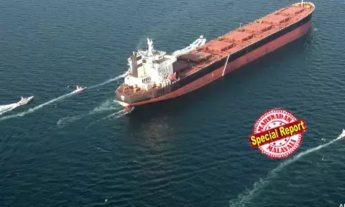 ഹോര്‍മുസ് കടലിടുക്കില്‍ ചോരപ്പുഴ; ആക്രമണത്തില്‍ 3 ഇന്ത്യന്‍ നാവികര്‍ കൊല്ലപ്പെട്ടു; ഒരാളെ കാണാതായി; മസ്‌കറ്റില്‍ മരിച്ച രണ്ടുപേരെ തിരിച്ചറിഞ്ഞെന്ന് വിദേശമന്ത്രാലയം; കുടുങ്ങിക്കിടക്കുന്നത് 27 ഇന്ത്യന്‍ കപ്പലുകള്‍; മരണത്തെ മുഖാമുഖം കണ്ട്  700 നാവികര്‍; ജഗ് പ്രകാശ് എന്ന എണ്ണക്കപ്പല്‍  സാഹസികമായി രക്ഷപ്പെട്ടു; ലക്ഷക്കണക്കിന് പ്രവാസികള്‍ കടുത്ത ആശങ്കയില്‍!