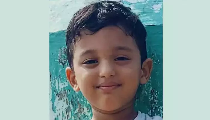 അഞ്ചു വയസ്സുകാരന് കുഴഞ്ഞുവീണു മരിച്ചു അഞ്ചു വയസ്സുകാരന് കുഴഞ്ഞുവീണു മരിച്ചു