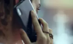 കസ്റ്റംസ് ഓഫീസറാണെന്ന പേരിൽ പരിചയപ്പെട്ട് ബന്ധം സ്ഥാപിച്ചു; പിന്നാലെ സ്വർണം ലേലത്തിൽ പിടിച്ച് നൽകാമെന്ന് വാഗ്ദാനം; യുവാവിൽനിന്ന്‌ ലക്ഷങ്ങൾ തട്ടിയ യുവതി അറസ്റ്റിൽ