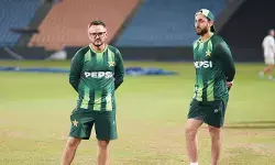 പാക്ക് ക്രിക്കറ്റില് മൈക്ക് ഹെസ്സന്റെ കൗണ്ട്ഡൗണ് തുടങ്ങി! ലോകകപ്പിലെ കനത്ത തോല്വിക്ക് പിന്നാലെ പാക്ക് പരിശീലകന് പുറത്തേക്കുള്ള വഴി തെളിയുന്നു; മിസ്ബയും സര്ഫറാസും എത്തിയത് പണി കൊടുക്കാന്? ബാസിത് അലിയുടെ നിര്ണായക വെളിപ്പെടുത്തല് പാക്ക് ക്രിക്കറ്റില് മൈക്ക് ഹെസ്സന്റെ കൗണ്ട്ഡൗണ് തുടങ്ങി! ലോകകപ്പിലെ കനത്ത തോല്വിക്ക് പിന്നാലെ പാക്ക് പരിശീലകന് പുറത്തേക്കുള്ള വഴി തെളിയുന്നു; മിസ്ബയും സര്ഫറാസും എത്തിയത് പണി കൊടുക്കാന്? ബാസിത് അലിയുടെ നിര്ണായക വെളിപ്പെടുത്തല്