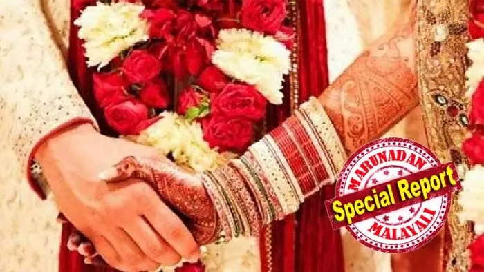 വിവാഹം ആഘോഷമാക്കാന് റിസപ്ഷനിടെ സുഹൃത്തുക്കളുടെ വക വെടിക്കെട്ട്; കൂട്ടുകാര് പൊട്ടിച്ച ഗുണ്ടിന്റെ പ്രകമ്പനത്തില് നടുങ്ങി വധു; അപ്രതീക്ഷിതമായി വലിയ ശബ്ദം കേട്ട യുവതി ബോധം കെട്ട് വീണു; കല്യാണ ആഘോഷം പുലിവാലായപ്പോള് വിവാഹം ആഘോഷമാക്കാന് റിസപ്ഷനിടെ സുഹൃത്തുക്കളുടെ വക വെടിക്കെട്ട്; കൂട്ടുകാര് പൊട്ടിച്ച ഗുണ്ടിന്റെ പ്രകമ്പനത്തില് നടുങ്ങി വധു; അപ്രതീക്ഷിതമായി വലിയ ശബ്ദം കേട്ട യുവതി ബോധം കെട്ട് വീണു; കല്യാണ ആഘോഷം പുലിവാലായപ്പോള്