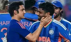 സഞ്ജുവിനെ ടീമില്‍ കൊണ്ടുവന്നത് ഓഫ് സ്പിന്നര്‍മാരെ നേരിടാനല്ല; ജിമ്മില്‍ വര്‍ക്ക് ഔട്ട് ചെയ്യുന്നതിനിടെയാണ് സിംബാബ്വെക്കെതിരെയുള്ള മത്സരത്തില്‍ കളിക്കുമെന്ന് സഞ്ജുവിനോട് പറഞ്ഞത്; മനസുതുറന്ന് ഗൗതം ഗംഭീര്‍