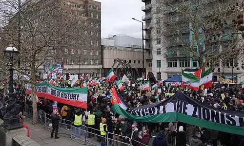 ലണ്ടനില്‍ ഇറാന്‍ അനുകൂല റാലി; സംഘര്‍ഷത്തെ തുടര്‍ന്ന് മൂന്നുപേര്‍ അറസ്റ്റില്‍