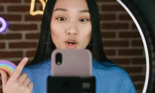 ഇനി എല്ലാം എളുപ്പം; നിങ്ങളുടെ ശബ്‍ദ സന്ദേശങ്ങളെ വെറൈറ്റി രീതിയിൽ അവതരിപ്പിക്കാം; ഇൻസ്റ്റഗ്രാം ചാറ്റിൽ പുതിയ എഐ ഫീച്ചർ; ഫിൽട്ടറുകൾ ഇന്ത്യയിലും ലഭ്യം