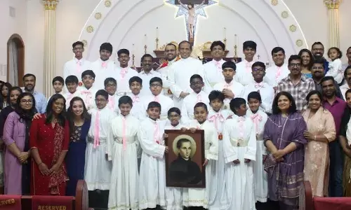 കൊപ്പേല്‍ സെന്റ് അല്‍ഫോന്‍സാ ഇടവകയില്‍ 25 കുട്ടികള്‍ അള്‍ത്താര ശുശ്രൂഷയിലേക്ക്; ചിക്കാഗോ രൂപതയുടെ രജതജൂബിലി ദിനത്തില്‍ സമുചിതമായ ആഘോഷം