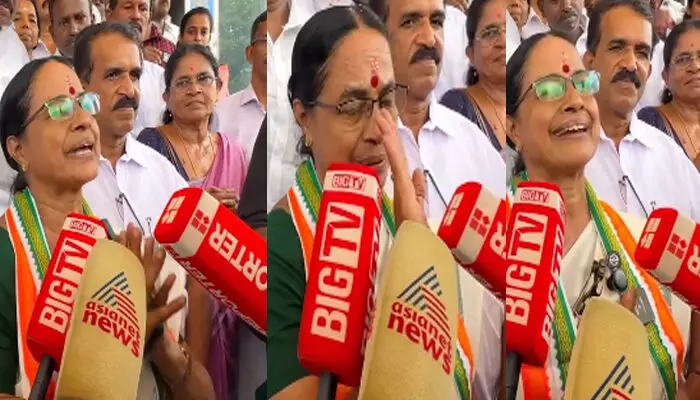 നല്ല ഭൂരിപക്ഷത്തോടെ വിജയിപ്പിക്കണമെന്നാണ് എല്ലാവരോടും അഭ്യര്ഥിക്കാനുള്ളത്...അരിവാള്..സോറി....കൈപ്പത്തി അടയാളത്തിലാണ് വോട്ടുചെയ്യേണ്ടത്: പഴയ ശീലം മാറിയില്ല; കൊട്ടാരക്കരയില് ഐഷാ പോറ്റിയുടെ നാക്കുപിഴ ആഘോഷമാക്കി സഖാക്കള് നല്ല ഭൂരിപക്ഷത്തോടെ വിജയിപ്പിക്കണമെന്നാണ് എല്ലാവരോടും അഭ്യര്ഥിക്കാനുള്ളത്...അരിവാള്..സോറി....കൈപ്പത്തി അടയാളത്തിലാണ് വോട്ടുചെയ്യേണ്ടത്: പഴയ ശീലം മാറിയില്ല; കൊട്ടാരക്കരയില് ഐഷാ പോറ്റിയുടെ നാക്കുപിഴ ആഘോഷമാക്കി സഖാക്കള്