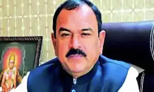 ആത്മീയതയുടെയും ജ്യോതിഷത്തിന്റെയും മറവില്‍ പീഡനം; ഒളിക്യാമറയില്‍ ദൃശ്യങ്ങള്‍ പകര്‍ത്തി ഭീഷണിപ്പെടുത്തും; കണ്ടെടുത്തത് 58 സ്ത്രീകളുടെ അശ്ലീല ദൃശ്യങ്ങള്‍: ജ്യോതിഷി അറസ്റ്റില്‍