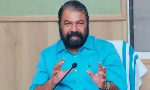 നേമത്ത് യുഡിഎഫ്-ബിജെപി അവിശുദ്ധ ബന്ധം; കോണ്‍ഗ്രസ് ആര്‍എസ്എസ് അജണ്ടയുമായി കൈകോര്‍ക്കുന്നു; വോട്ട് കച്ചവടം ജനാധിപത്യത്തിന് നേരെയുള്ള വെല്ലുവിളി; പിന്‍വാതില്‍ ഇടപാടുകള്‍ കൊണ്ട് ഇടതുപക്ഷത്തിന്റെ മുന്നേറ്റത്തെ തടയാനാകില്ലെന്ന് വി എസ് ശിവന്‍കുട്ടി