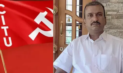 കൊട്ടാരക്കരയില് സിപിഎമ്മില് വീണ്ടും പൊട്ടിത്തെറി; ഐഷാപോറ്റിക്ക് പിന്നാലെ സി.ഐ.ടി.യു നേതാവും കോണ്ഗ്രസില് കൊട്ടാരക്കരയില് സിപിഎമ്മില് വീണ്ടും പൊട്ടിത്തെറി; ഐഷാപോറ്റിക്ക് പിന്നാലെ സി.ഐ.ടി.യു നേതാവും കോണ്ഗ്രസില്