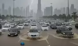 യുഎഇയിലും ശക്തമായ മഴ; ജാഗ്രത വേണമെന്ന് അധികൃതർ; മിന്നൽ പ്രളയത്തിന് സാധ്യത ഉണ്ടെന്നും മുന്നറിയിപ്പ് യുഎഇയിലും ശക്തമായ മഴ; ജാഗ്രത വേണമെന്ന് അധികൃതർ; മിന്നൽ പ്രളയത്തിന് സാധ്യത ഉണ്ടെന്നും മുന്നറിയിപ്പ്