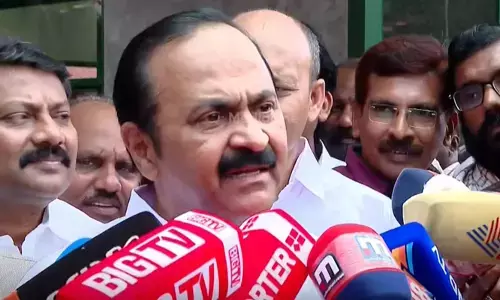 കെഎസ്യു പ്രവര്‍ത്തകര്‍ വീണാ ജോര്‍ജിന്റെ കഴുത്ത് ഞെരിച്ചെന്ന് വരെ പറഞ്ഞു; കേരളത്തില്‍ ഏറ്റവും വലിയ നുണയന്‍ എം വി ഗോവിന്ദനാണ്;  രാജീവ് ചന്ദ്രശേഖറിന് കേരളത്തെക്കുറിച്ച് എന്തറിയാം? ഡെപ്യൂട്ടേഷനില്‍ വന്ന ആള്‍;  പാലക്കാട് സിപിഎം ബിജെപി ഡീല്‍ ആവര്‍ത്തിച്ച് വി ഡി സതീശന്‍;  മുഖ്യമന്ത്രി അവളോടൊപ്പമല്ല, അവനോടൊപ്പമെന്നും പ്രതിപക്ഷ നേതാവ്