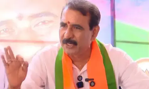 നിലവിളക്ക് കൊളുത്തുന്നത് ഹറാമാണെന്ന് പ്രഖ്യാപിക്കുന്നവര്‍ക്ക് അമ്പലത്തിലെ കാര്യങ്ങള്‍ നോക്കാന്‍ നേരം ഉണ്ടാകില്ല; വീണ്ടും പ്രകോപന പരാമര്‍ശവുമായി ബി ഗോപാലകൃഷ്ണന്‍; റിപ്പോര്‍ട്ട് തേടി മുഖ്യ തെരഞ്ഞെടുപ്പ് ഓഫീസര്‍; വിവാദ പരാമര്‍ശത്തില്‍ പ്രതിഷേധം ശക്തം