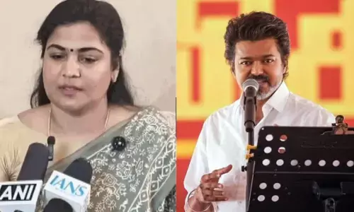 വിജയ് രാഷ്ട്രീയത്തെ ഗൗരവമായി കാണുന്നില്ല; നേതൃഗുണം ഇല്ല; ടിവികെ ഓഫീസില്‍ വരുന്നത് അത്യപൂര്‍വമായി മാത്രം; ചുറ്റുമുള്ളത് ടോക്‌സിക് ആളുകള്‍;  യുവാക്കള്‍ വിജയ്‌യെ അന്ധമായി വിശ്വസിക്കുന്നു; അവര്‍ നിരാശരാകുമെന്ന് ഭയപ്പെടുന്നു;  വിജയ്‌ക്കെതിരെ തുറന്നടിച്ച് രഞ്ജന നാച്ചിയാര്‍