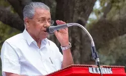 സിഎമ്മേ ഒരു ചോദ്യം... എന്ന് കേട്ടപാടേ, അത് വീട്ടില്‍ പോയി ചോദിച്ചാല്‍ മതി എന്ന് മുഖ്യമന്ത്രിയുടെ മറുപടി; ചെറ്റത്തരം പരാമര്‍ശത്തിന് പിന്നാലെ വീണ്ടും വിവാദം