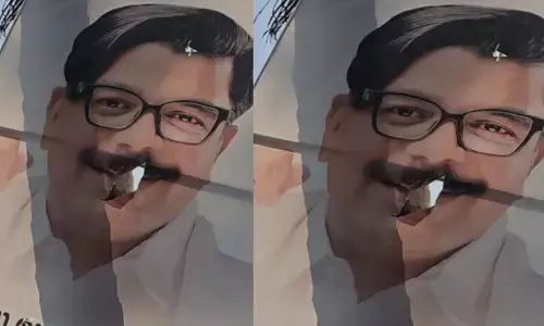 വാ ഭാഗം കീറിമുറിച്ചു..; ആർക്കും ശല്യമാകാതെ ഒരു മൃഗാശുപത്രിക്ക് സമീപം സ്ഥാപിച്ചിരുന്ന മാത്യു കുഴൽ നാടന്‍റെ ഫ്ലക്സ് ബോർഡിന്റെ അവസ്ഥ അതിദയനീയം; പരാതി നൽകി പ്രവർത്തകർ