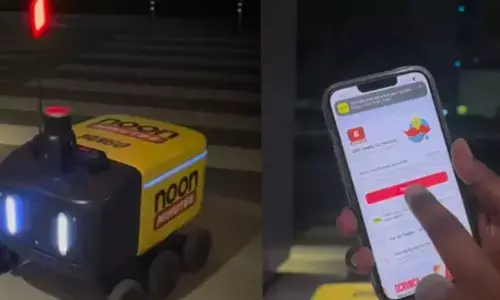 എന്റെ ഓർഡർ വന്നു...പക്ഷെ കൊണ്ട് വന്നത് മനുഷ്യരല്ല! താൻ ഓർഡർ ചെയ്ത ഭക്ഷണം വീട്ടിലെത്തിച്ച് കൊടുത്ത് റോബോട്ട്; ചർച്ചയായി ഇന്ത്യക്കാരന്റെ വാക്കുകൾ