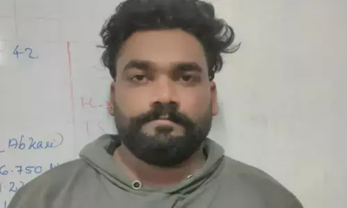 കായംകുളത്തെ സ്ഥിരം പ്രശ്നക്കാരൻ; എക്സൈസ് സംഘത്തിന്റെ പരിശോധനയിൽ 2.135 കിലോ കഞ്ചാവുമായി പ്രതി പിടിയിൽ കായംകുളത്തെ സ്ഥിരം പ്രശ്നക്കാരൻ; എക്സൈസ് സംഘത്തിന്റെ പരിശോധനയിൽ 2.135 കിലോ കഞ്ചാവുമായി പ്രതി പിടിയിൽ