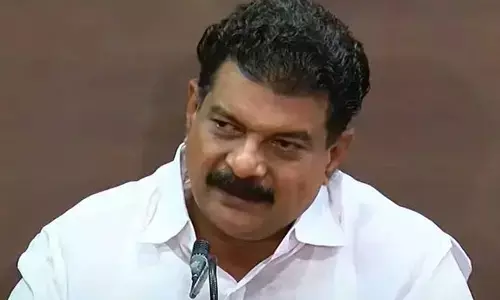 ഫോണ്‍ ചോര്‍ത്തല്‍ കേസ് സത്യവാങ്മൂലത്തില്‍ ഉള്‍പ്പെടുത്തിയിട്ടില്ല; പി വി അന്‍വറിന്റെ പത്രിക തള്ളണമെന്ന ആവശ്യം നിരാകരിച്ച് വരണാധികാരി;  തെരഞ്ഞെടുപ്പ് കമ്മീഷന് പരാതി നല്‍കാന്‍ എല്‍ഡിഎഫ്