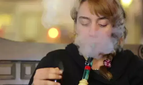 ഒന്ന് വലിക്കാൻ തോന്നിയാൽ ഫോൺ തപ്പും; ഡെലിവറി ആപ്പുകൾ വഴി സിഗരറ്റ് വിൽക്കുന്നത് നിരോധിച്ച് കുവൈറ്റ്; നിയമം ഉടൻ പ്രാബല്യത്തിൽ വരുമെന്ന് അധികൃതർ