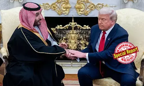 ഈ സുവര്‍ണാവസരം കളയരുത്! ഇറാന്റെ ഭീഷണി എന്നെന്നേക്കുമായി അവസാനിപ്പിക്കണം; ആക്രമണം തുടരാന്‍ സൗദി അറേബ്യ ട്രംപിനെ പ്രേരിപ്പിക്കുന്നതായി ന്യൂയോര്‍ക്ക് ടൈംസ് റിപ്പോര്‍ട്ട്; യുഎസിന്റെ പിന്മാറ്റം ഖാര്‍ഗ് ദ്വീപ് പിടിച്ചെടുക്കാനുള്ള ഡബിള്‍ ഗെയിമോ? പാക്കിസ്ഥാനില്‍ വച്ച് നടക്കുന്ന സമാധാന ചര്‍ച്ചയില്‍ ജെ.ഡി.വാന്‍സ് മധ്യസ്ഥനാകുമെന്ന റിപ്പോര്‍ട്ടും