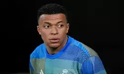 എംബാപ്പെയുടെ കാലുമാറി സ്‌കാൻ ചെയ്തു; റയൽ മാഡ്രിഡ് മെഡിക്കൽ ടീമിന് ഗുരുതര വീഴ്ച; പരിക്കുമായി താരം കളിച്ചത് മൂന്ന് മത്സരങ്ങൾ; ക്ലബ്ബിന്റെ അനാസ്ഥയിൽ സൂപ്പർ താരം കടുത്ത രോഷത്തിൽ