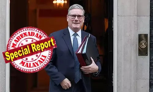 ഫലസ്തീന് വേണ്ടി നിലവിളിക്കുന്ന നഴ്സുമാരും ഡോക്ടര്‍മാരും ഇനി ശ്രദ്ധിക്കുക..എന്‍എച്ച്എസ് ജീവനക്കാരുടെ വംശീയ പരാമര്‍ശങ്ങളില്‍ രെജിസ്‌ട്രേഷന്‍ റദ്ദ്ക്കാനുള്ള നിയമം റെഡി; യുദ്ധവും ട്രംപിന്റെ ഇന്‍സള്‍ട്ടും കീര്‍ സ്റ്റര്‍മാരുടെ ജനപ്രീതി ഉയര്‍ത്തി..നൈജല്‍ ഫരാജ് കീഴോട്ട്; ബ്രിട്ടണില്‍ സംഭവിക്കുന്നത്