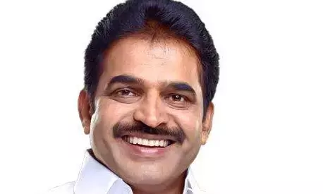 രാജീവ് ചന്ദ്രശേഖറിന്റെ പത്രിക സ്വീകരിച്ചതിനെതിരെ കേന്ദ്ര തിരഞ്ഞെടുപ്പ് കമ്മീഷന് പരാതി നല്‍കും: കെ.സി. വേണുഗോപാല്‍ എംപി