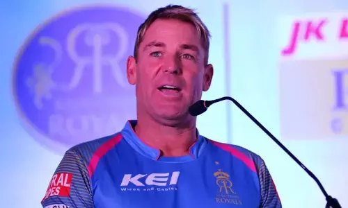 വമ്പന്‍മാരെ മുട്ടുകുത്തിച്ച് ആദ്യ സീസണില്‍ ഐപിഎല്‍ കിരീടത്തിലെത്തിച്ചു; രാജസ്ഥാന്‍ ടീമിന് പേരും പെരുമയും നല്‍കിയ ഇതിഹാസ നായകന്‍; വാര്‍ഷിക പ്രതിഫലത്തിനൊപ്പം  0.75 ശതമാനം ഓഹരി ചോദിച്ചുവാങ്ങിയ ദീര്‍ഘവീക്ഷണം;  18 വര്‍ഷം മുന്‍പ് കുറിച്ച ആ കരാര്‍ ഷെയ്ന്‍ വോണിന്റെ കുടുംബത്തിന് ബമ്പര്‍ ലോട്ടറി! ലഭിക്കുക 450 കോടി