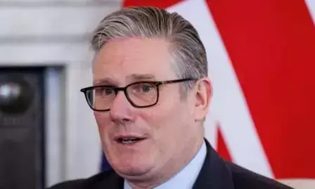 ഉര്‍വശീശാപം ഉപകാരമാക്കി കീര്‍ സ്റ്റാര്‍മര്‍! യുദ്ധവും ട്രംപിന്റെ ഇന്‍സള്‍ട്ടും ബ്രിട്ടീഷ് പ്രധാനമന്ത്രിയുടെ ജനപ്രീതി ഉയര്‍ത്തി; നൈജല്‍ ഫരാജ് കീഴോട്ട്