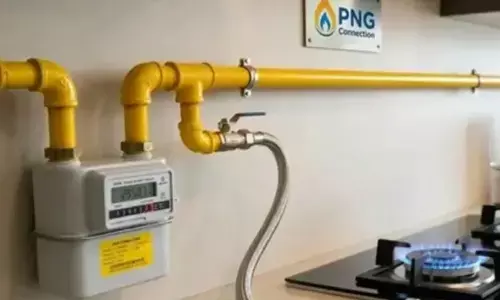 ഗ്യാസ് പൈപ്പ് ലൈന്‍ ഉണ്ടെങ്കില്‍ പിഎന്‍ജി കണക്ഷന്‍ എടുക്കണം; അതല്ലെങ്കില്‍ എല്‍പിജി കണക്ഷന്‍ റദ്ദാക്കും; യുദ്ധ പശ്ചാത്തലത്തില്‍ കര്‍ശന മുന്നറിയിപ്പുമായി കേന്ദ്രസര്‍ക്കാര്‍