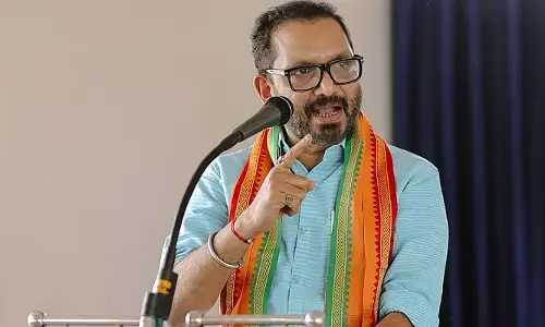 കര്‍ണാടക എംഎല്‍എക്കെതിരെ വര്‍ഗീയ പരാമര്‍ശം; മഞ്ചേശ്വരത്തെ യുഡിഎഫ് സ്ഥാനാര്‍ഥിക്കെതിരെ പരാതിയുമായി കെ സുരേന്ദ്രന്‍