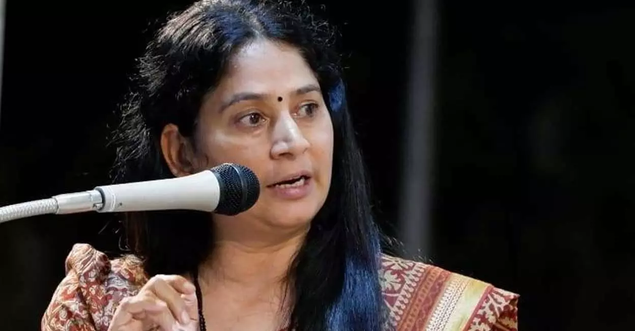 അധിക്ഷേപ പരാമര്ശം: ലീഗ് പ്രാഥമിക അംഗത്വത്തില് നിന്ന് ഇര്ഷാദിനെ നീക്കം ചെയ്തത് സന്തോഷകരം; അത്തരത്തിലുള്ള പ്രവണതകളെ ഒരു രാഷ്ട്രീയ പാര്ട്ടിയും വെച്ചുപൊറുപ്പിക്കാന് പാടില്ല; നടപടി എടുത്തിട്ടുണ്ടെങ്കില് അത് നല്ല കാര്യം: യു പ്രതിഭ അധിക്ഷേപ പരാമര്ശം: ലീഗ് പ്രാഥമിക അംഗത്വത്തില് നിന്ന് ഇര്ഷാദിനെ നീക്കം ചെയ്തത് സന്തോഷകരം; അത്തരത്തിലുള്ള പ്രവണതകളെ ഒരു രാഷ്ട്രീയ പാര്ട്ടിയും വെച്ചുപൊറുപ്പിക്കാന് പാടില്ല; നടപടി എടുത്തിട്ടുണ്ടെങ്കില് അത് നല്ല കാര്യം: യു പ്രതിഭ