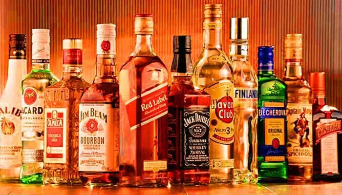 ചണ്ഡീഗഢിൽ ഇനി പെട്രോൾ പമ്പിലും മദ്യം; പുതിയ മദ്യനയത്തിന് അംഗീകാരം; ബാറുകളിൽ ആൽക്കോമീറ്റർ വരുന്നു; മദ്യവില വർധിക്കും; ഡിജിറ്റൽ പേയ്മെന്റും നിർബന്ധമാക്കി സർക്കാർ ചണ്ഡീഗഢിൽ ഇനി പെട്രോൾ പമ്പിലും മദ്യം; പുതിയ മദ്യനയത്തിന് അംഗീകാരം; ബാറുകളിൽ ആൽക്കോമീറ്റർ വരുന്നു; മദ്യവില വർധിക്കും; ഡിജിറ്റൽ പേയ്മെന്റും നിർബന്ധമാക്കി സർക്കാർ