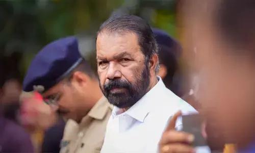 മന്ത്രിയുടെ ലെറ്റർപാഡിൽ വോട്ട് ചോദിച്ചെന്ന് പരാതി; ശിവൻകുട്ടിക്കെതിരെ ബിജെപി വരണാധികാരിക്ക് കത്ത് നൽകി; വിജ്ഞാപനത്തിന് മുൻപുള്ള കത്തെന്ന് ന്യായീകരിച്ച് എൽഡിഎഫ് സ്ഥാനാർത്ഥി