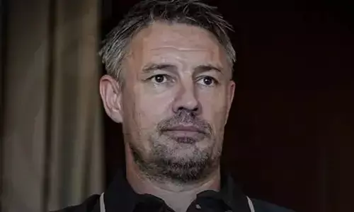 ആറു മത്സരങ്ങളില്‍ നിന്നും വെറും ഒരു പോയന്റ് മാത്രം;  കേരള ബ്ലാസ്റ്റേഴ്സ് എഫ്.സിയുടെ പുതിയ ഹെഡ് കോച്ചാകാന്‍ ആഷ്ലി വെസ്റ്റ്വുഡ്; നിയമനം സീസണ്‍ അവസാനം വരെ;  മഞ്ഞപ്പടയുടെ തലവര മാറ്റുമോ?