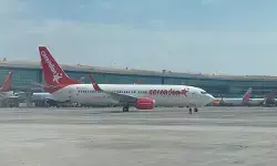 എൻജിൻ പണിമുടക്കി; വിശാഖപട്ടണത്തുനിന്നുള്ള ഇൻഡിഗോ വിമാനം ഡൽഹി വിമാനത്താവളത്തിൽ അടിയന്തരമായി ഇറക്കി; യാത്രക്കാരും ജീവനക്കാരും സുരക്ഷിതർ