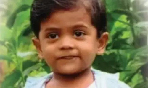 അച്ഛനൊപ്പം സ്‌കൂട്ടറിൽ പോകവേ നടന്ന അപകടം; ചേർത്തലയിൽ പരിക്കേറ്റ് ചികിത്സയിലായിരുന്ന 4 വയസുകാരൻ മരിച്ചു; വേദനയോടെ കുടുംബം