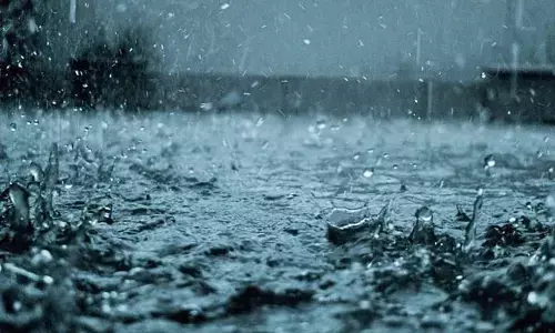 സംസ്ഥാനത്ത് ഒറ്റപ്പെട്ട ഇടങ്ങളില്‍ ഇടിമിന്നലോട് കൂടിയ മഴക്ക് സാധ്യത; ഏപ്രില്‍ രണ്ടുവരെ തുടരും