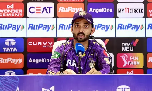 25 കോടി മുടക്കി ടീമിലെത്തിച്ച താരത്തിന് പന്തെറിയാനാകില്ല; കാമറൂൺ ഗ്രീൻ വർക്ക് ലോഡ് കുരുക്കിൽ; ഓസ്ട്രേലിയയുടെ അനുമതി വേണമെന്ന് രഹാനെ